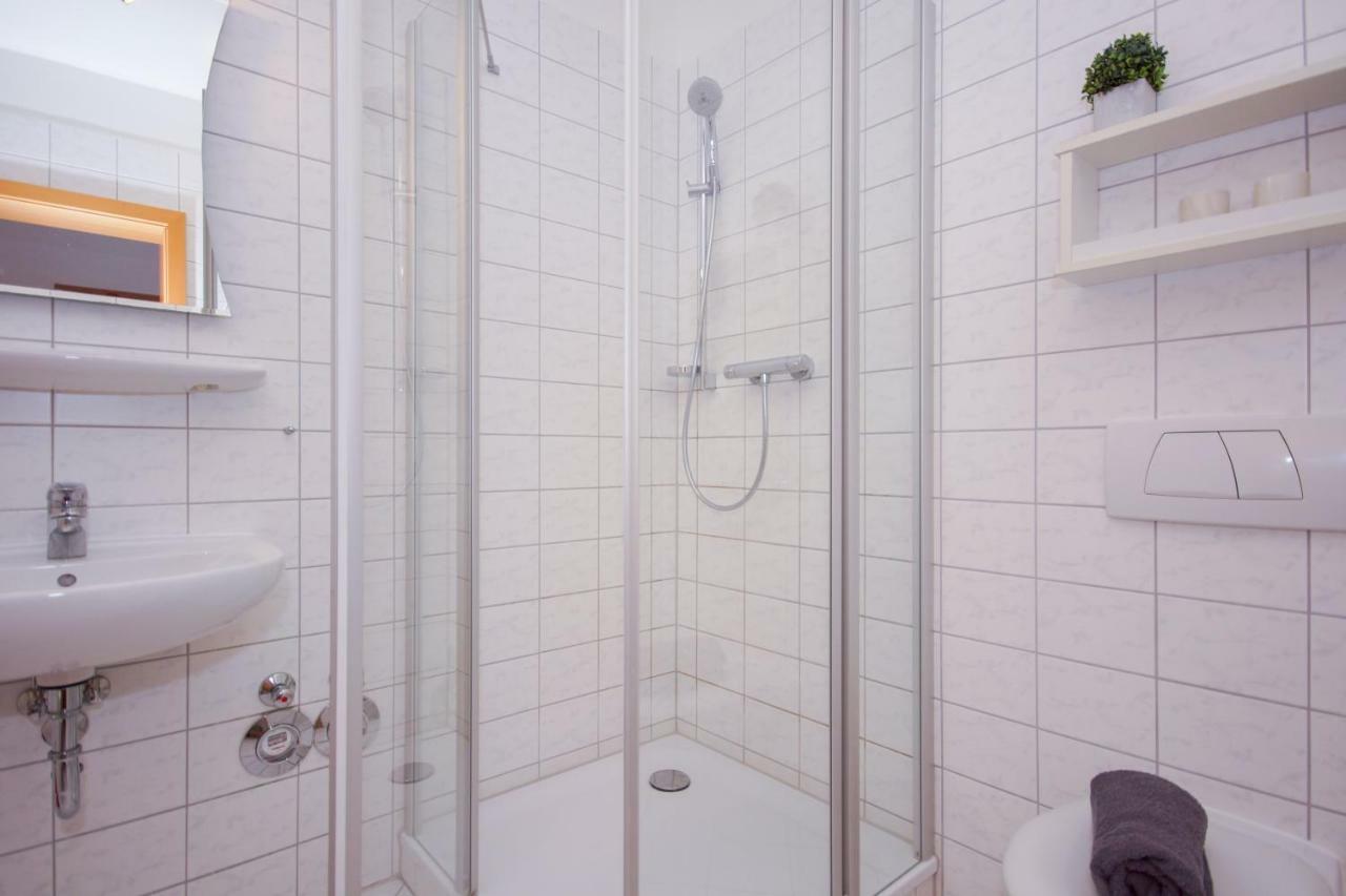 Ferienwohnung Sonnenseite Sellin  Exterior photo